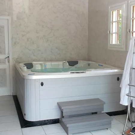 Chez Pascaline Bed & Breakfast