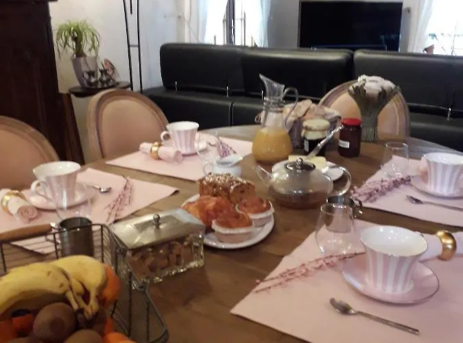 Chez Pascaline Bed & Breakfast 3*